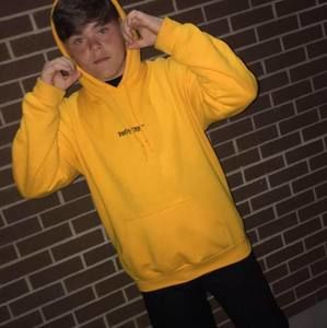 Meet your Posher, Félix